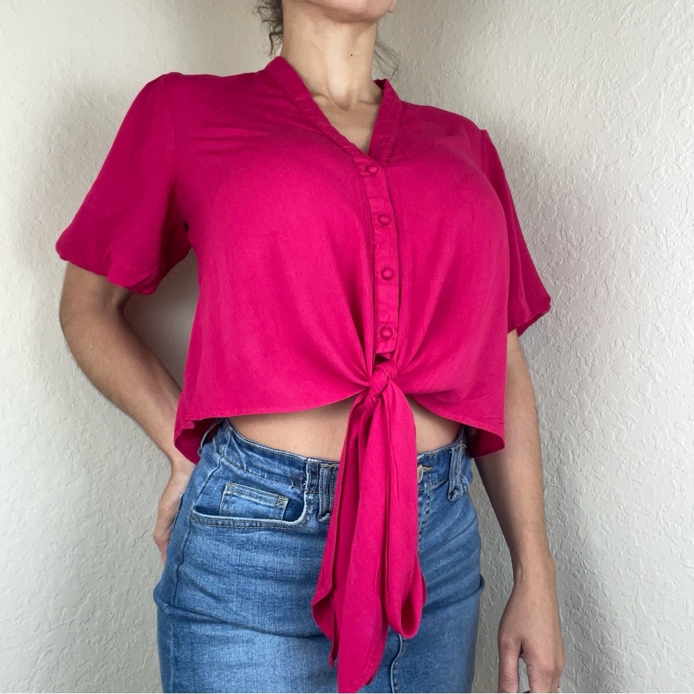 Portofino Hot Pink Cropped Tie Front Top Size M V-Neck Pleated